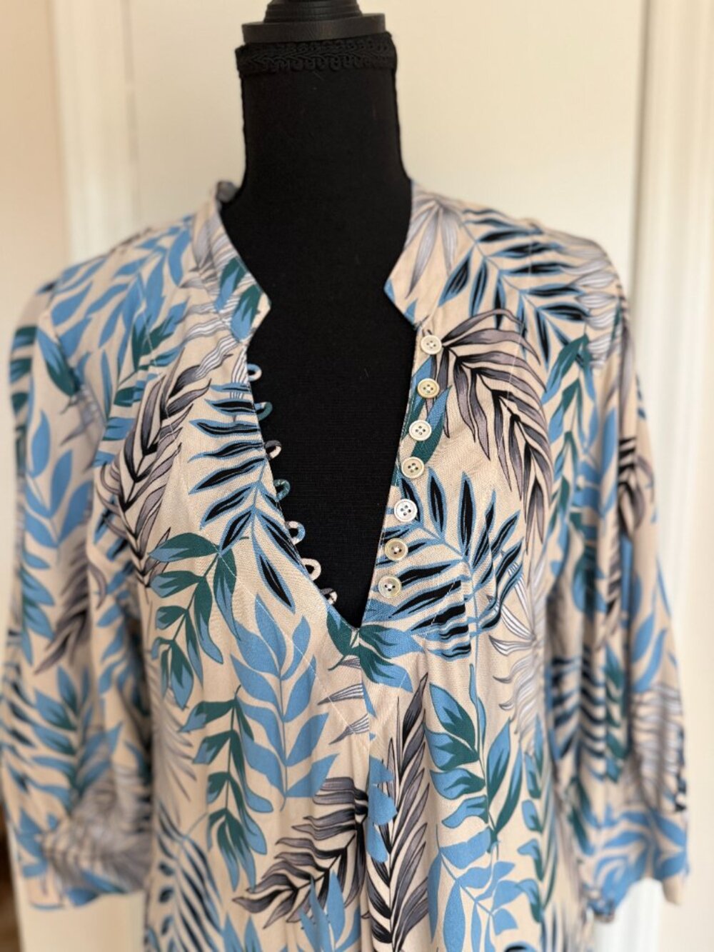 Walker & Wade Maxi Dress - Picture 2 of 4